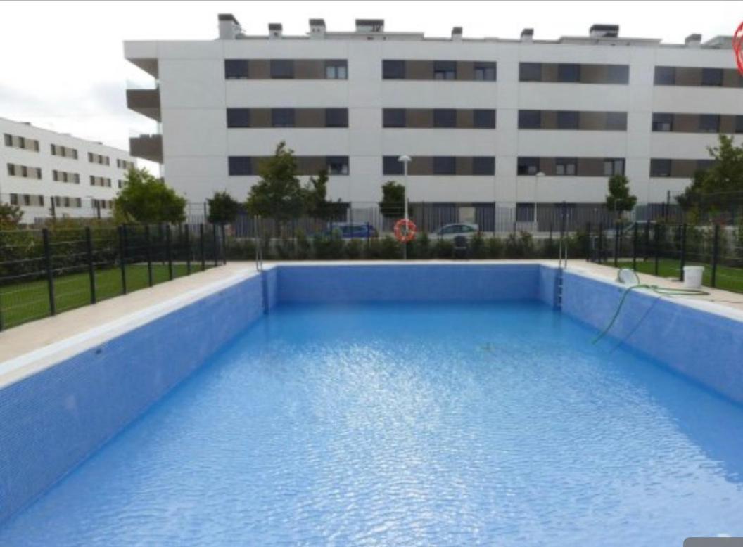 Moderno Bajo Con Jardin Apartment Zizur Mayor Exterior foto